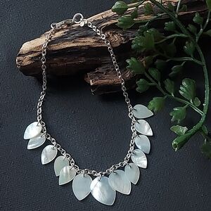 B769W White Teardrop Shell Charms Anklet Bracelet
